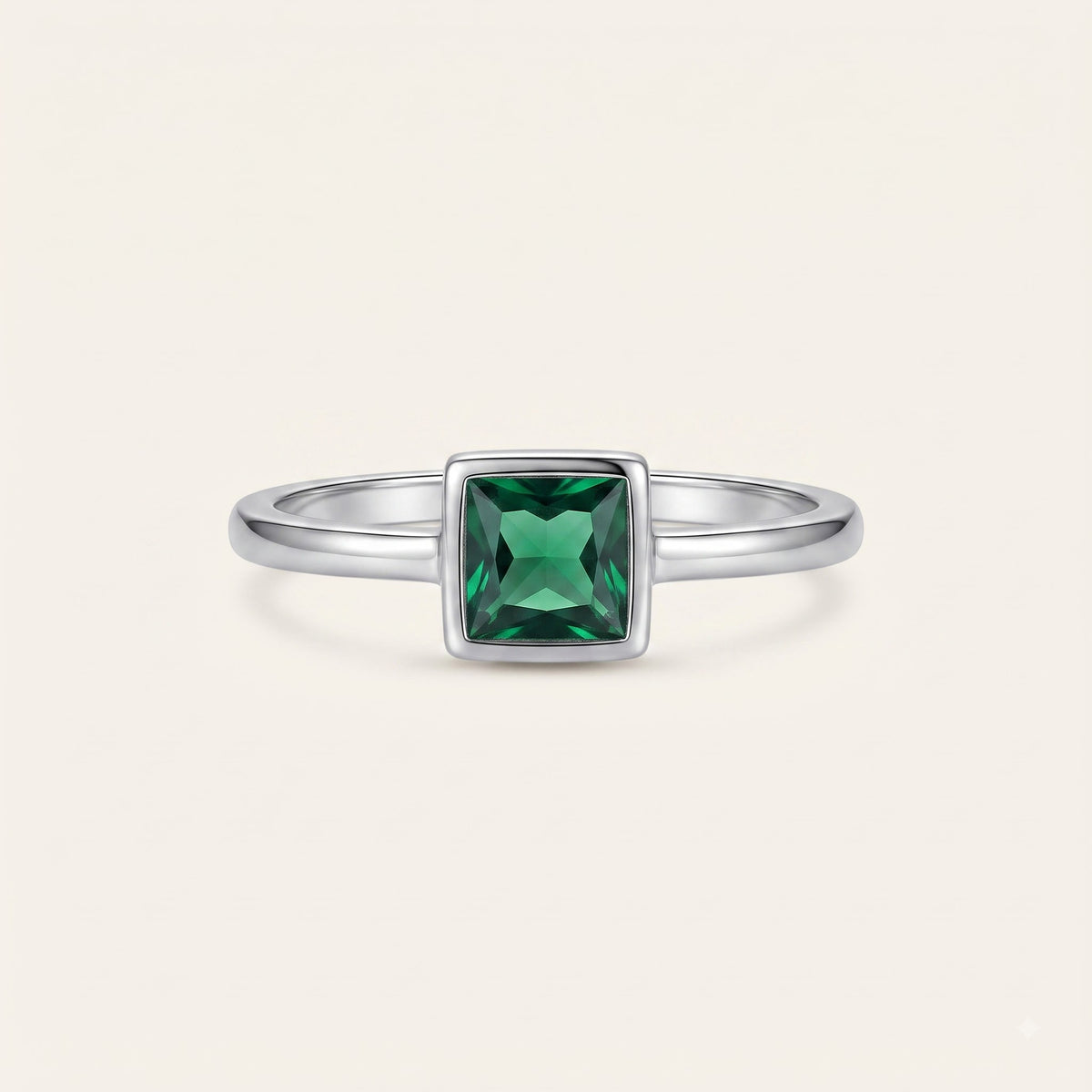 Emerald Green Square Solitaire Ring with Polished Silver-Tone Band