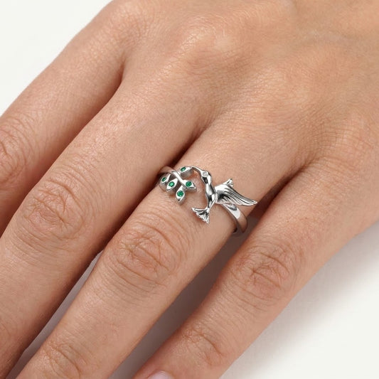Elegant Silver Leaf Ring with Green Crystal Accents for Women