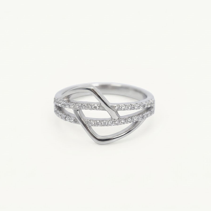 Elegant Silver Openwork Ring with Double Sparkling Bands
