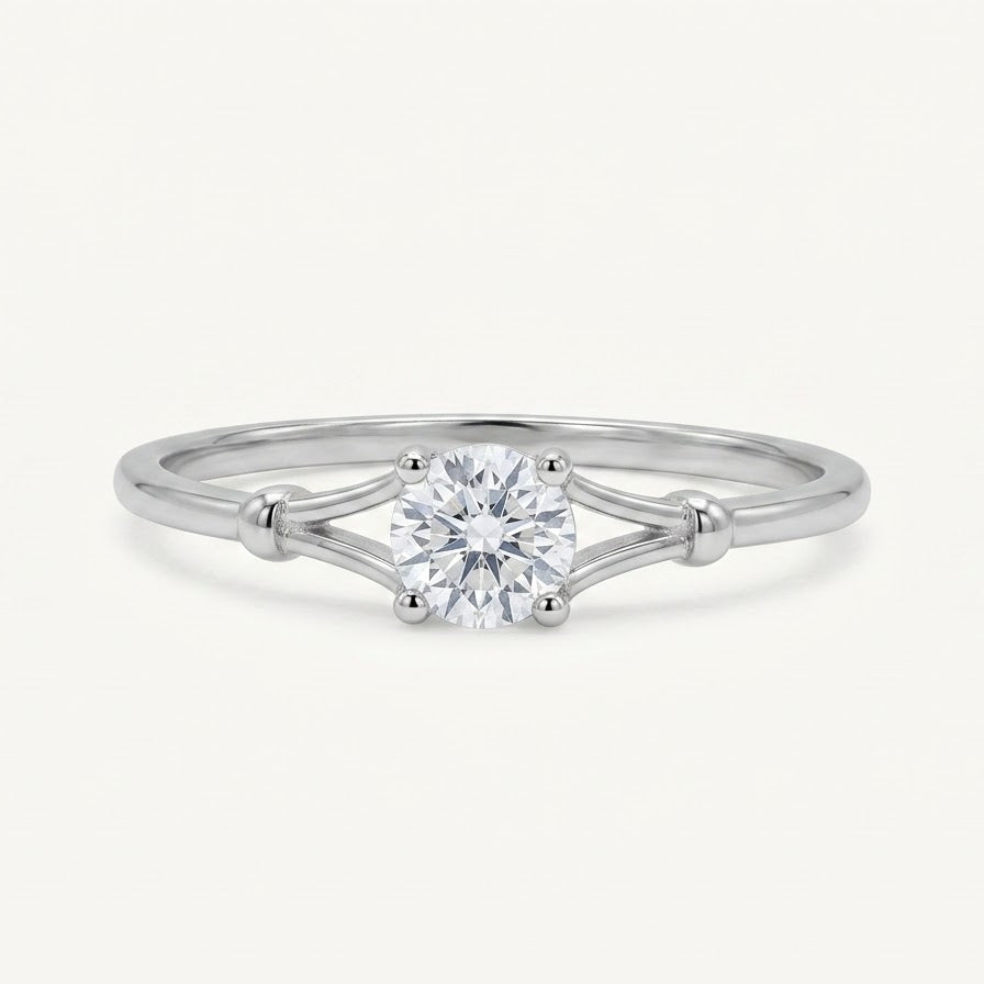 Elegant Silver Solitaire Ring with Radiant Crystal Centre Stone