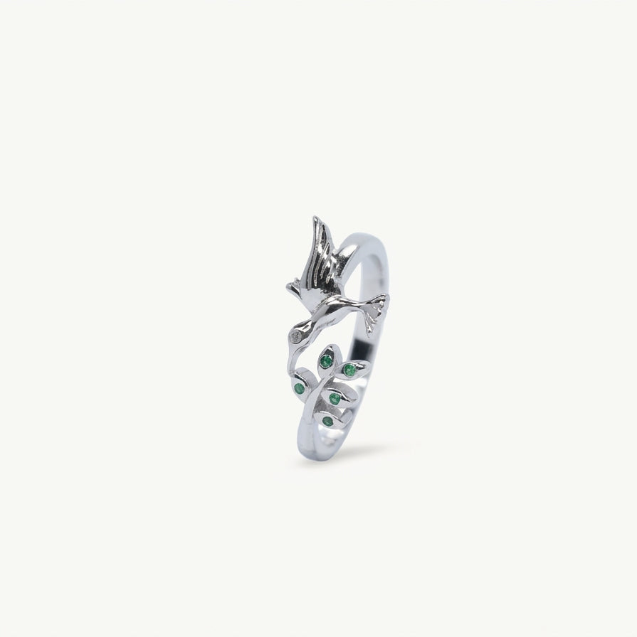 Elegant Silver Leaf Ring with Green Crystal Accents for Women