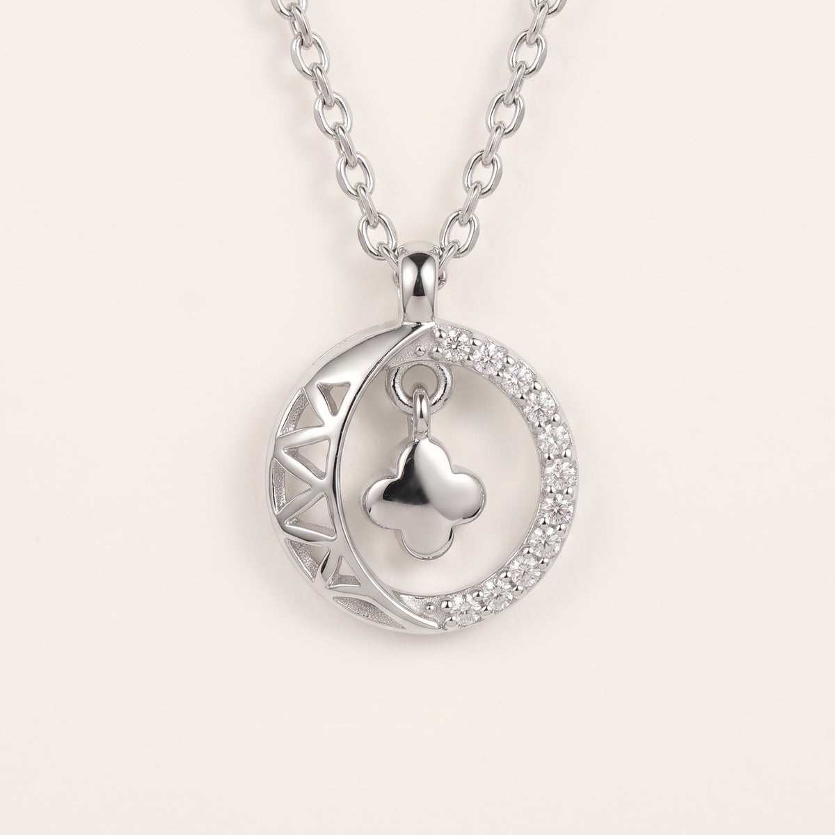 Silver Round Clover Pendant Necklace with Sparkling Stones