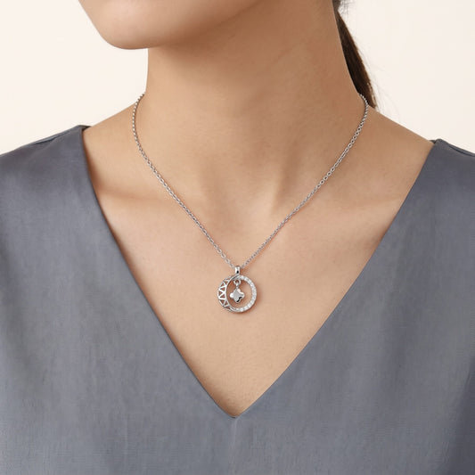 Silver Round Clover Pendant Necklace with Sparkling Stones