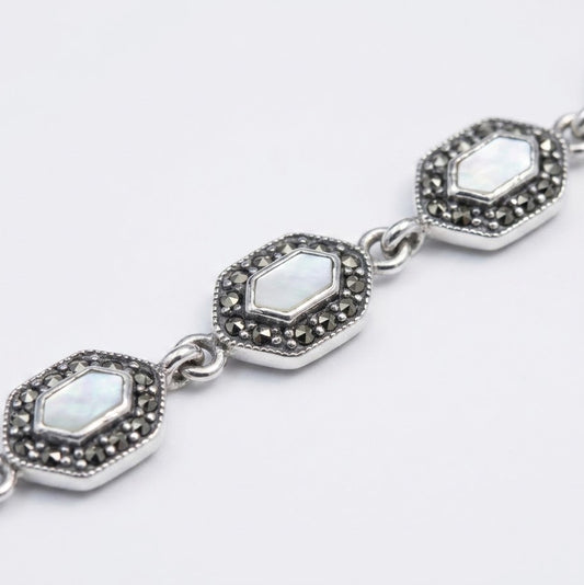 Hexagon Mother-of-Pearl Style Anklet – Vintage Silver-Tone Jewellery