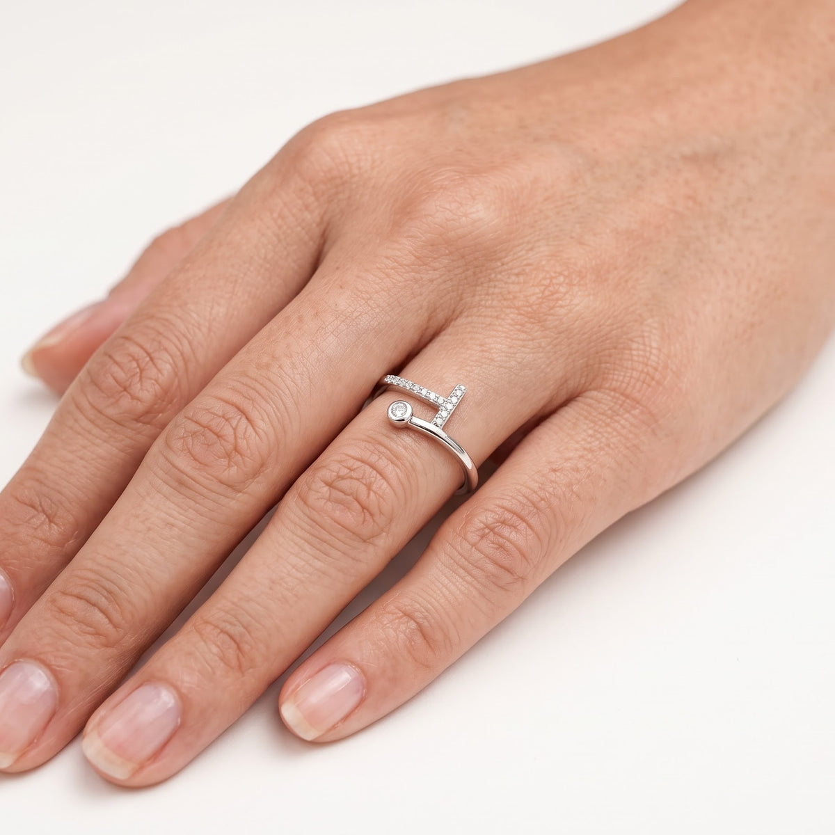 Elegant Silver Open Ring with Sparkling Double-Line Accent