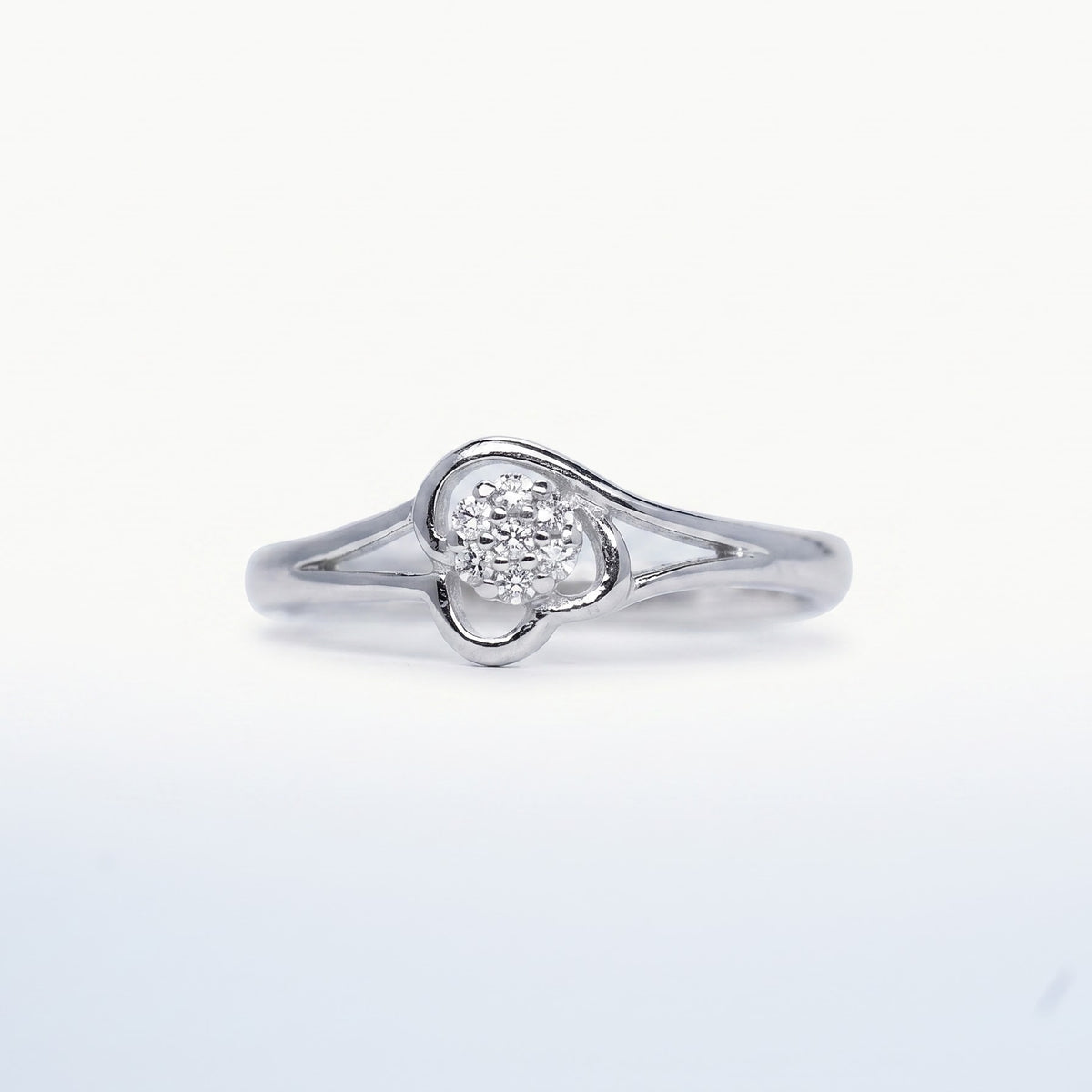 Elegant Silver Heart-Shaped Crystal Ring for Women