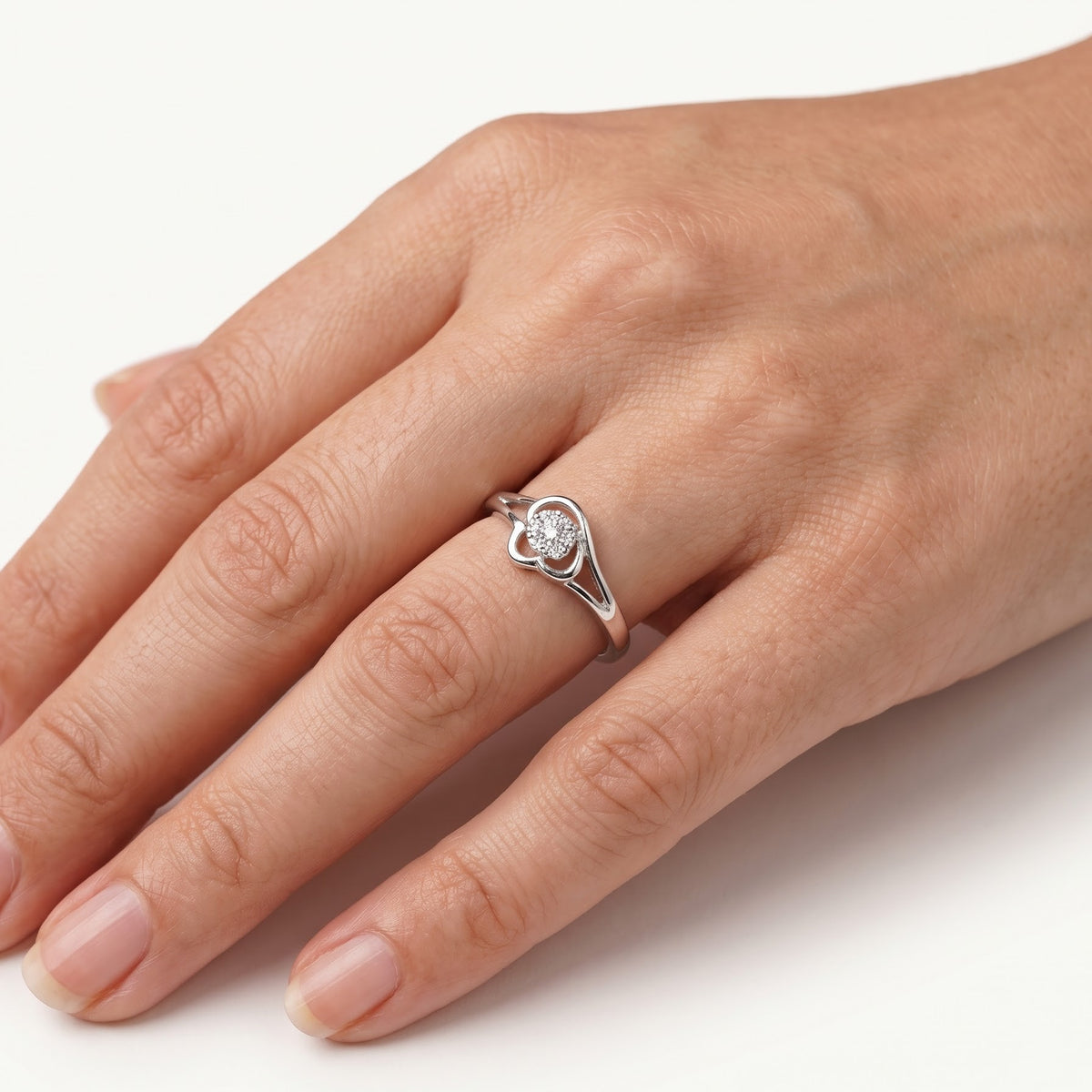 Elegant Silver Heart-Shaped Crystal Ring for Women