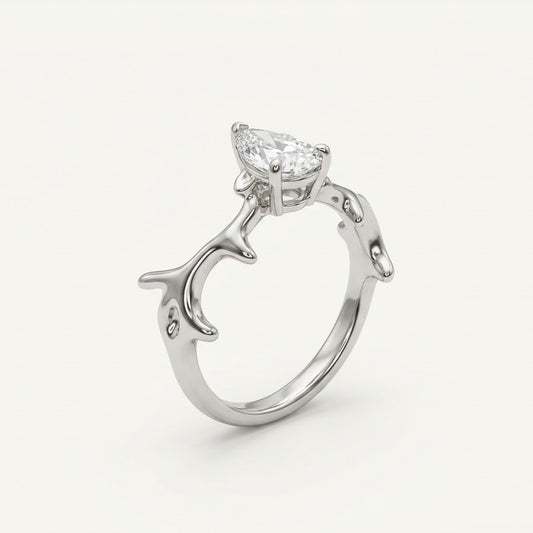 Elegant Silver Antler-Inspired Solitaire Ring with Sparkling Centre Stone