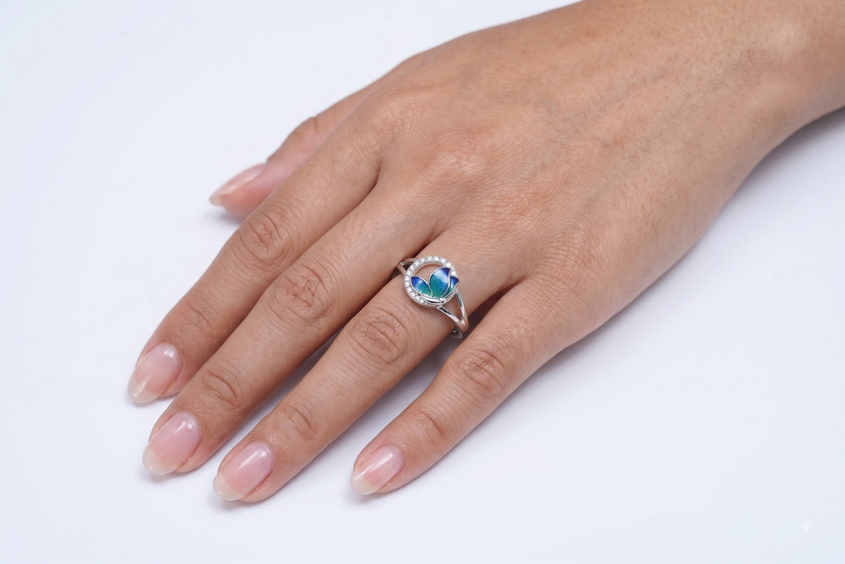 Elegant Blue & Green Floral Crystal Ring – Silver-Tone Statement Ring for Women