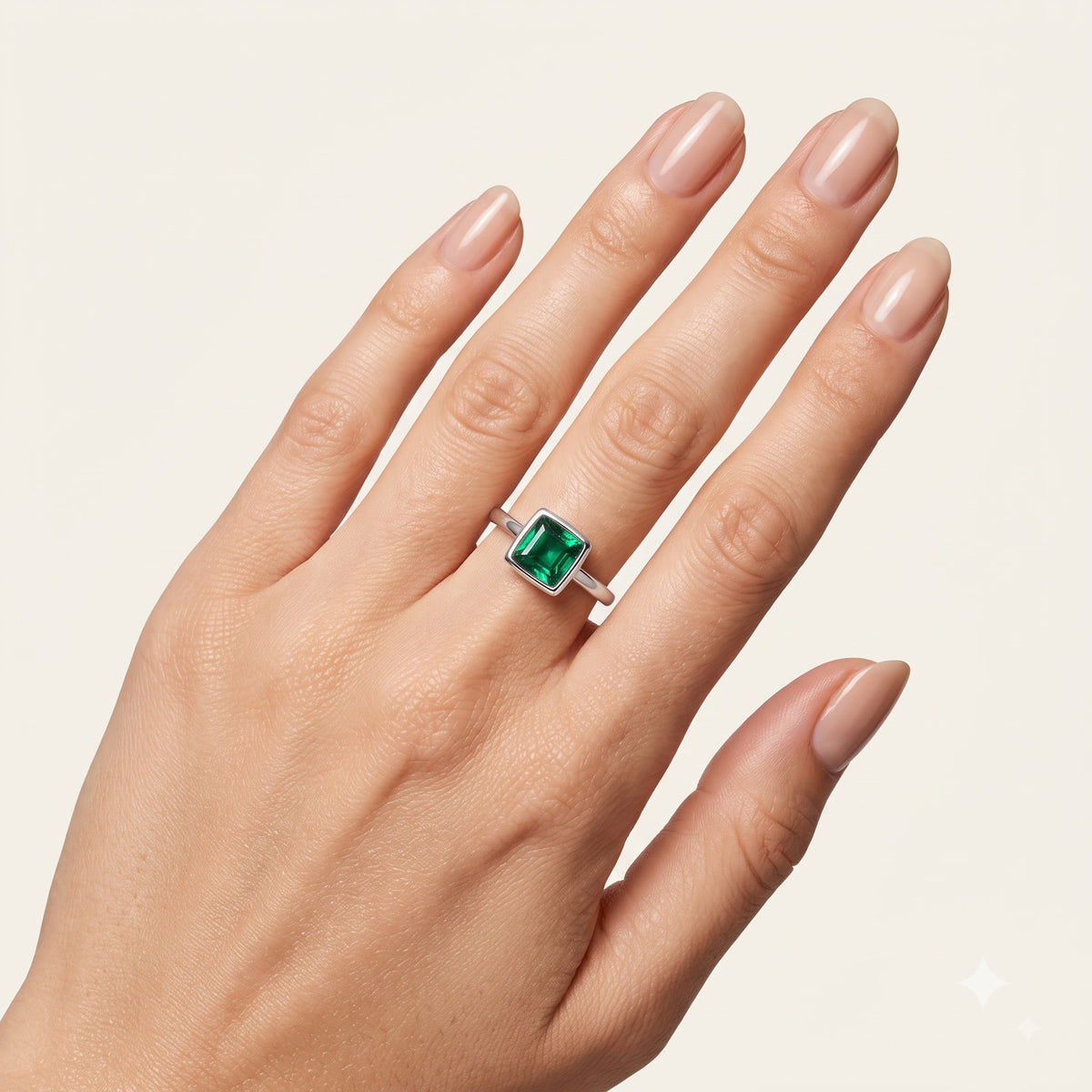 Emerald Green Square Solitaire Ring with Polished Silver-Tone Band