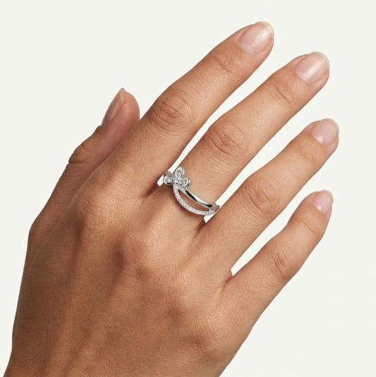 Elegant Silver Bow Ring with Sparkling Stone Accents