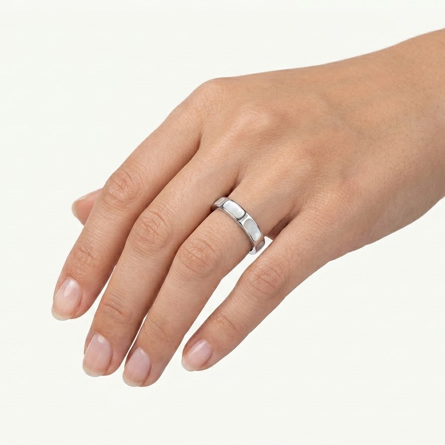 Elegant White Inlay Geometric Band Ring for Women