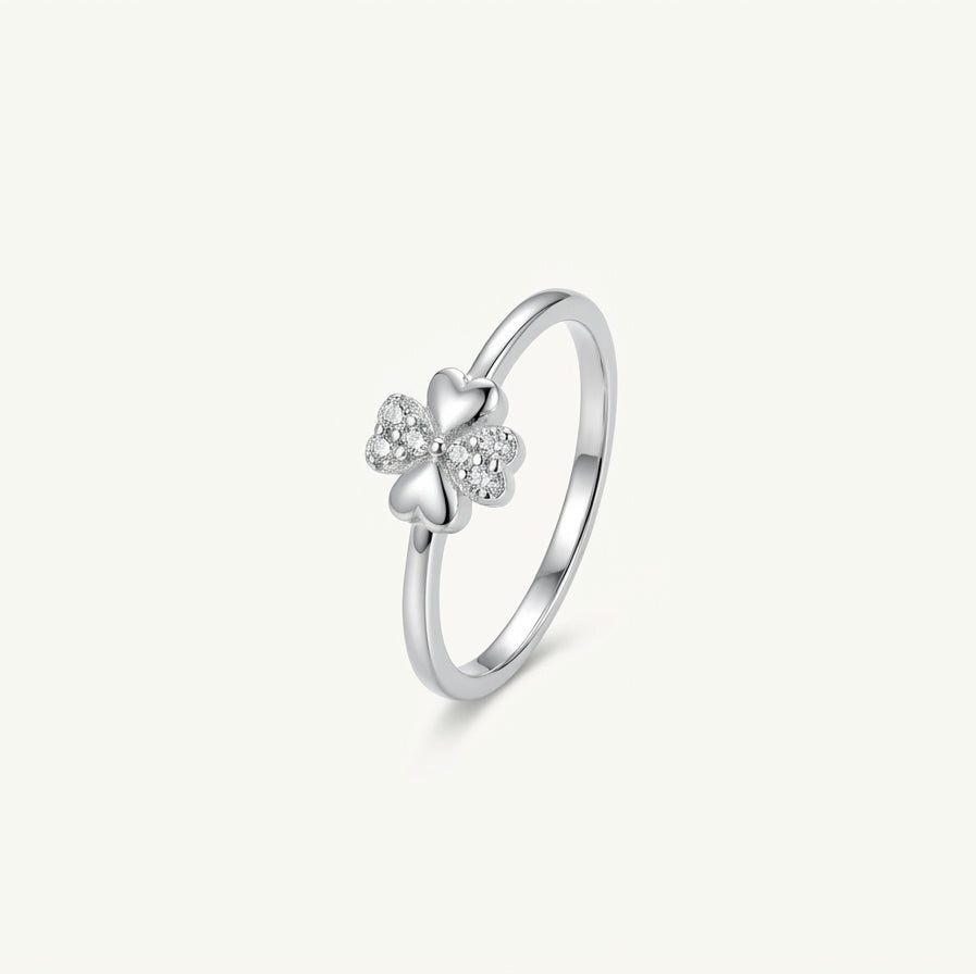 Elegant Silver Floral Heart Ring with Sparkling Crystal Accents