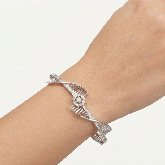 Elegant Heart Sparkle Open Cuff Bracelet – Silver Tone