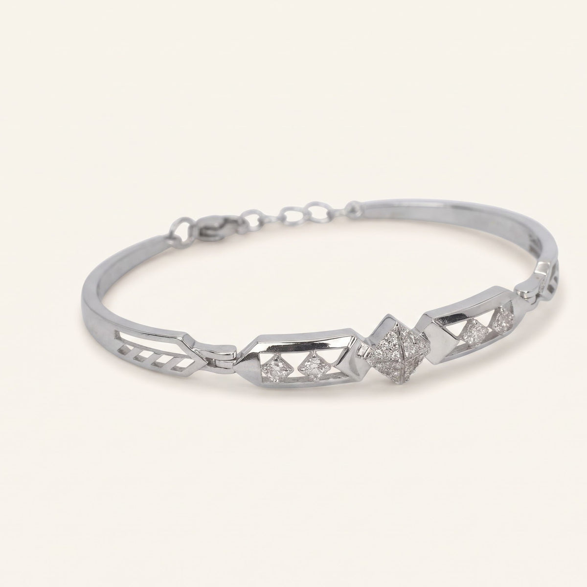 Geometric Diamond Accent Bracelet – Elegant Silver-Tone Link Bracelet