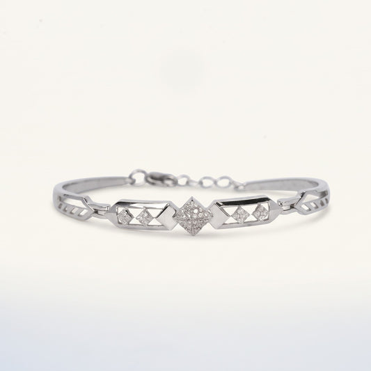 Geometric Diamond Accent Bracelet – Elegant Silver-Tone Link Bracelet