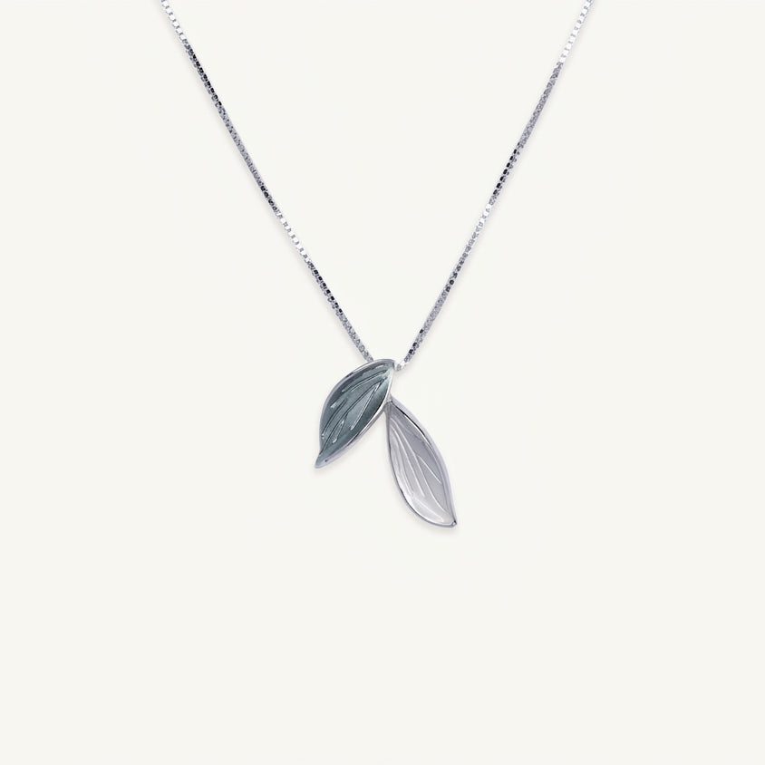 Silver Double Leaf Pendant Necklace – Nature-Inspired Jewellery