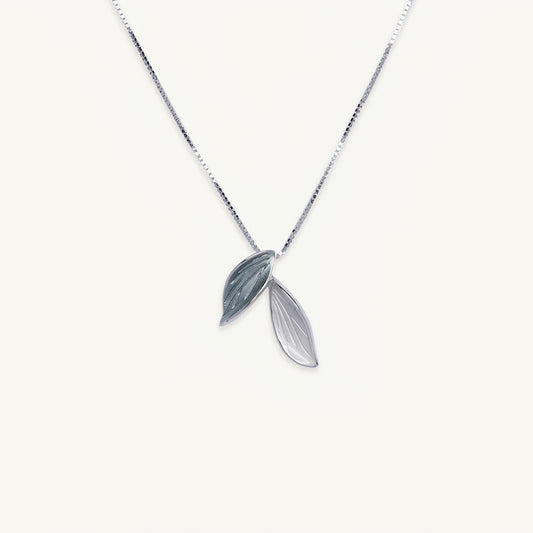 Silver Double Leaf Pendant Necklace – Nature-Inspired Jewellery