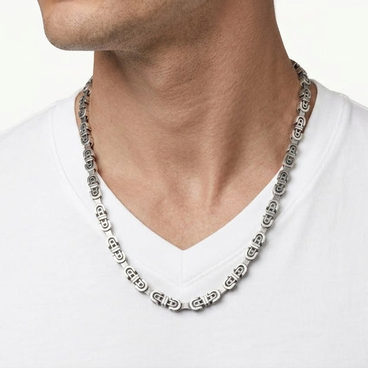 Silver U-Link Chain Necklace with Modern Geometric Design