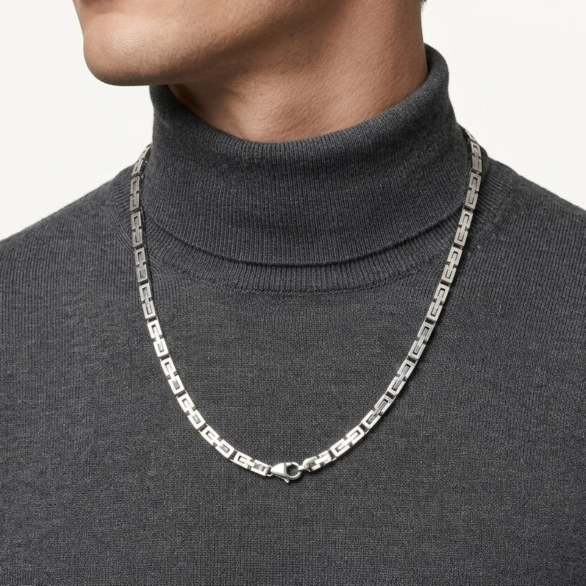 Silver Geometric Link Chain Necklace with Modern Rectangular Design
