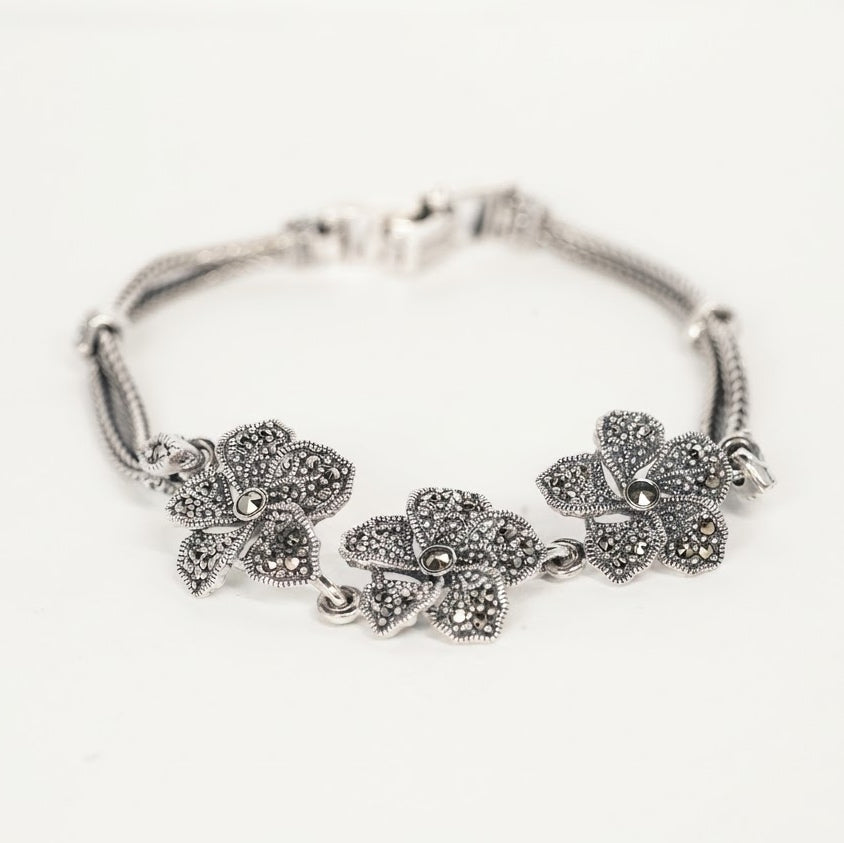 Silver Floral Bracelet for Women – Intricate Flower Design Antique Style Jewellery