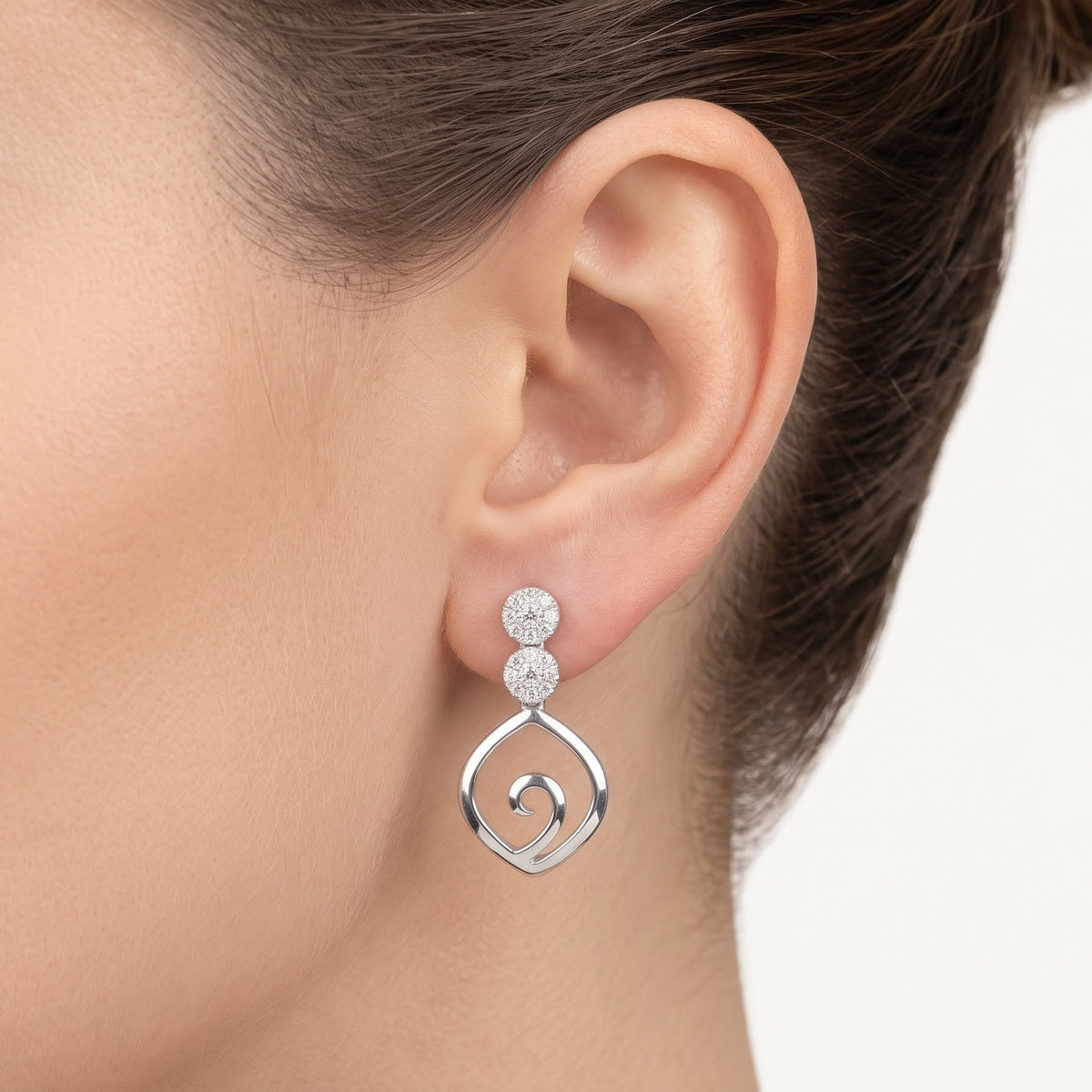 Silver Swirl Necklace & Earrings Set – Elegant Crystal Jewellery