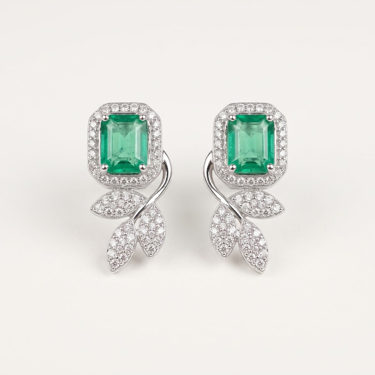 Emerald Green Necklace & Earrings Set – Leaf Design Jewellery