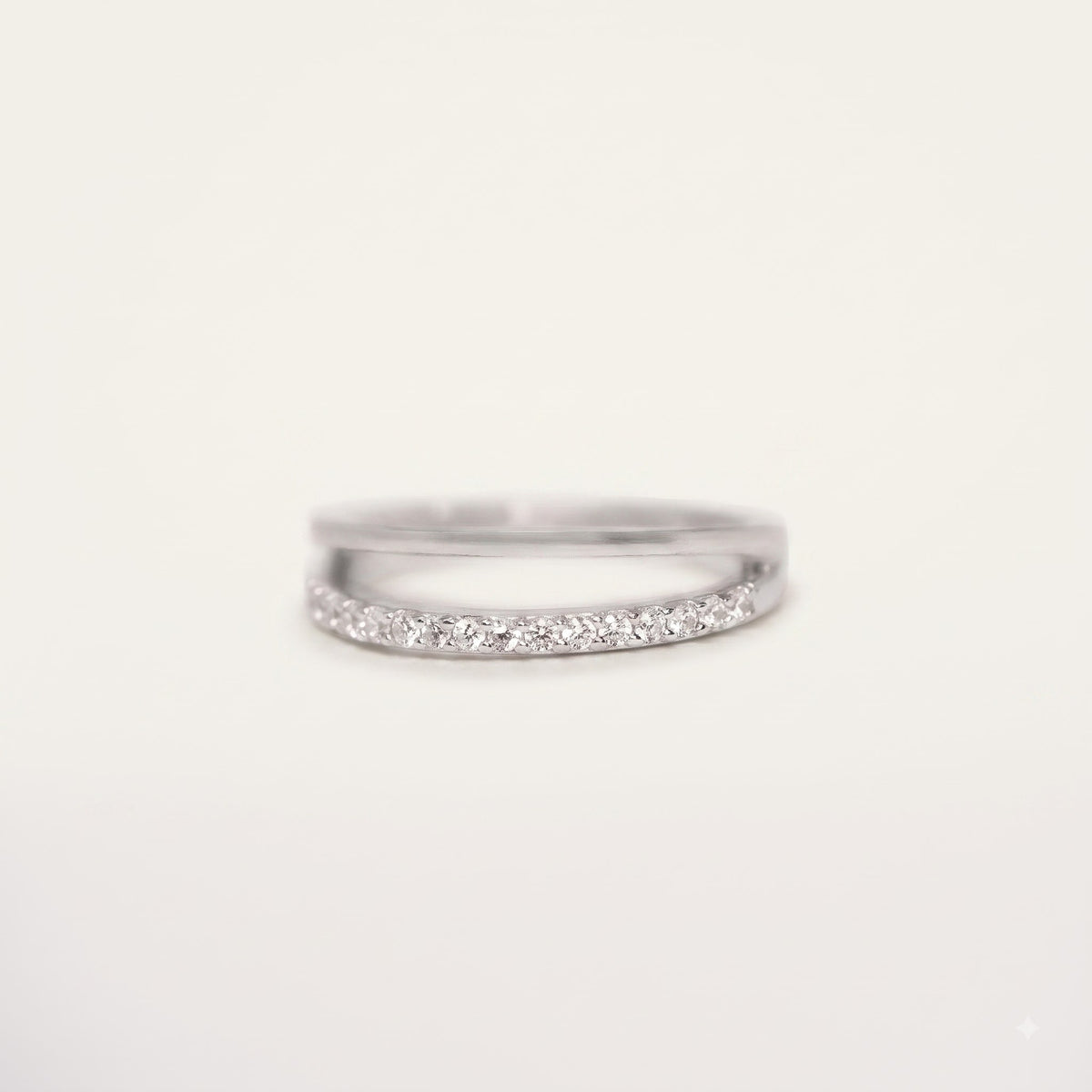 Elegant Silver Crystal Band Ring with Delicate Sparkling Detail