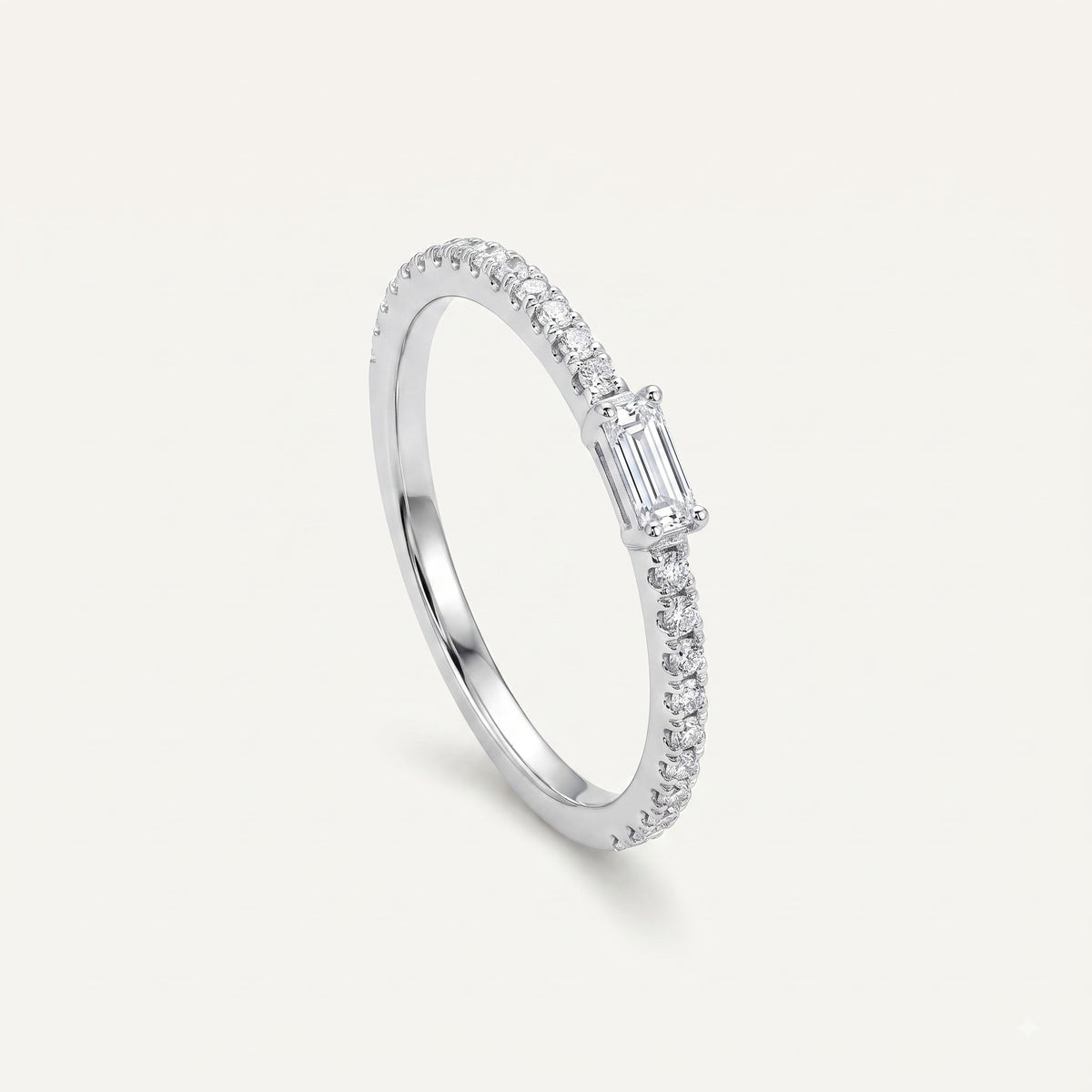 Elegant Silver Emerald-Cut Crystal Band Ring