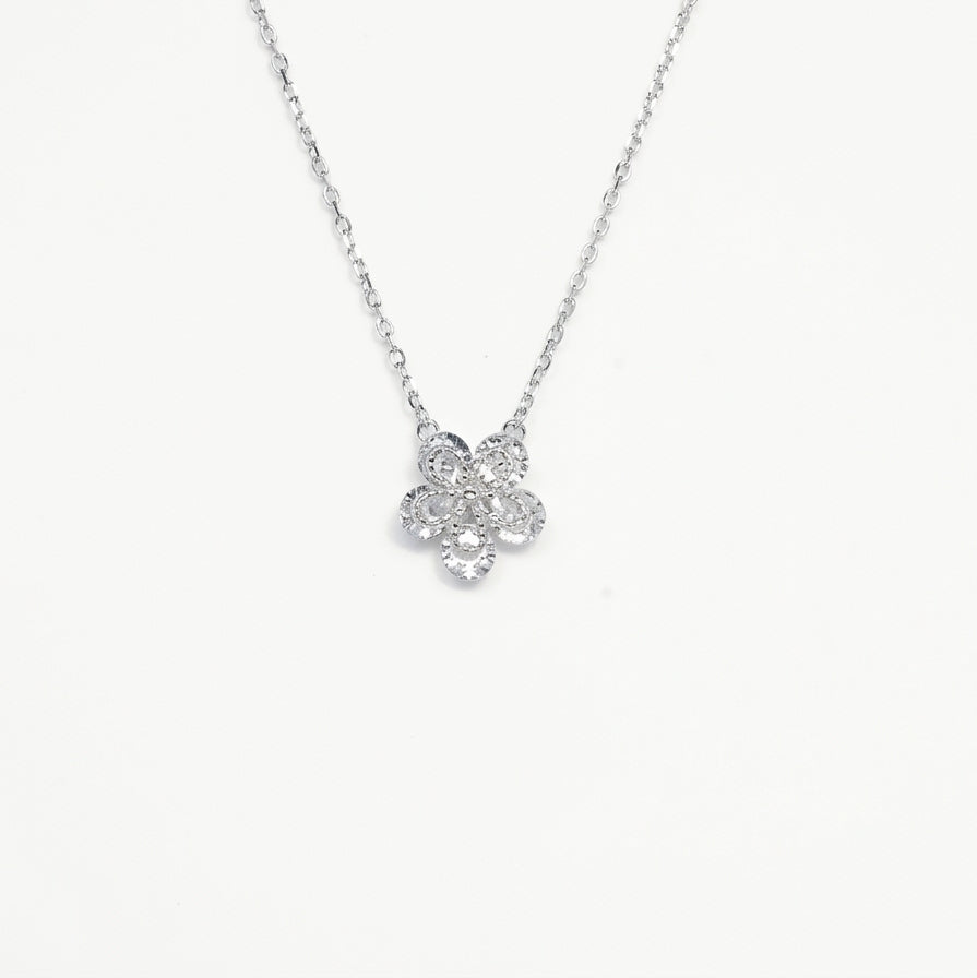 Elegant Silver Floral Pendant Necklace with Sparkling Stones