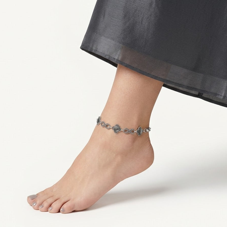 Mother-of-Pearl Style Infinity Link Silver Anklet – Vintage Design